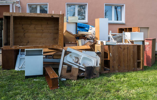 Best Yard Waste Removal  in Munsey Park, NY